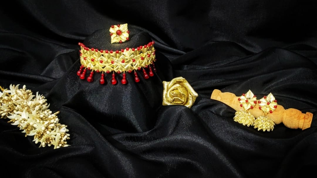 Gul Zebaish gold bridal set