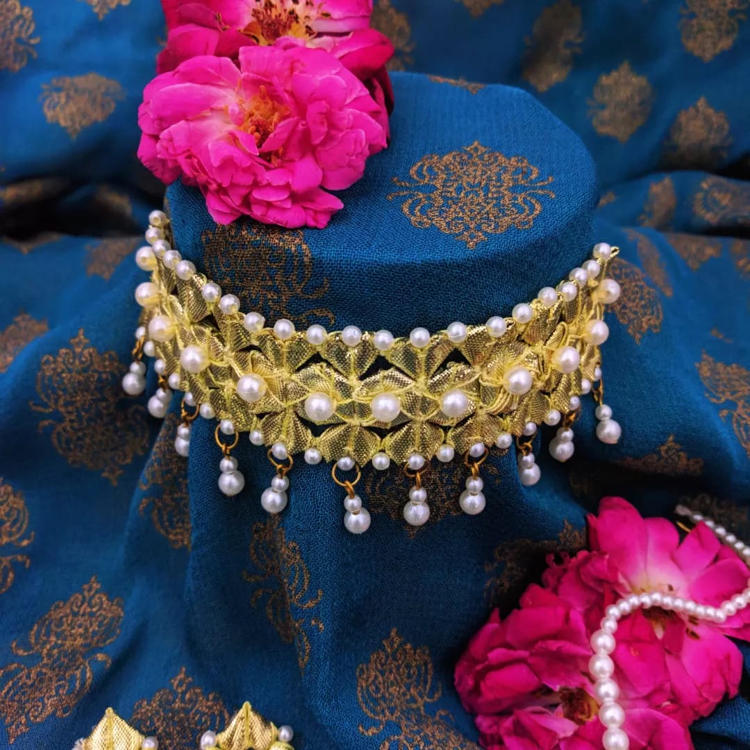 Handmade gota craft detail